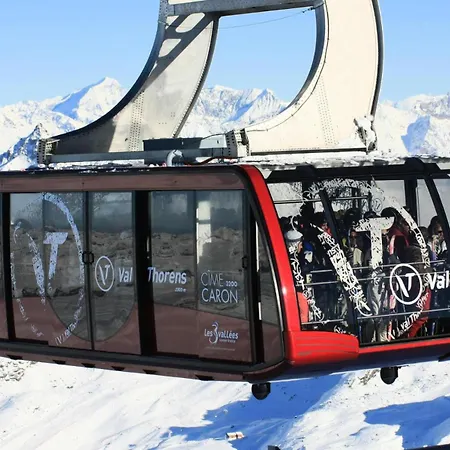 Neves - Location: Joli Pour 4 Personnes, Etage Eleve, Balcon Ensoleille, Dans Un Quartier Anime Lejlighed *