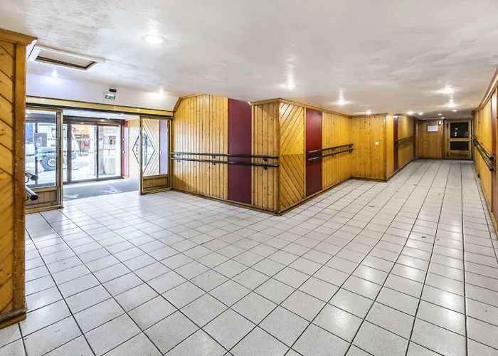 Neves - Location: Joli Pour 4 Personnes, Etage Eleve, Balcon Ensoleille, Dans Un Quartier Anime * Val Thorens