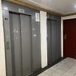 Neves - Location: Joli Pour 4 Personnes, Etage Eleve, Balcon Ensoleille, Dans Un Quartier Anime 瓦托伦斯