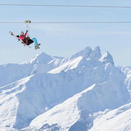 Résidence Neves - Location: Joli Pour 4 Personnes, étage élevé, Balcon Ensoleillé, Dans Un Quartier Animé * Val Thorens