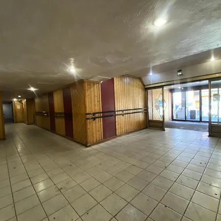 아파트 Neves - Location: Joli Pour 4 Personnes, Etage Eleve, Balcon Ensoleille, Dans Un Quartier Anime 발토랑스