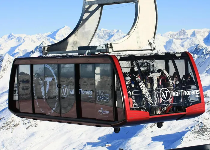 Neves - Location: Joli Pour 4 Personnes, Etage Eleve, Balcon Ensoleille, Dans Un Quartier Anime Apartman *